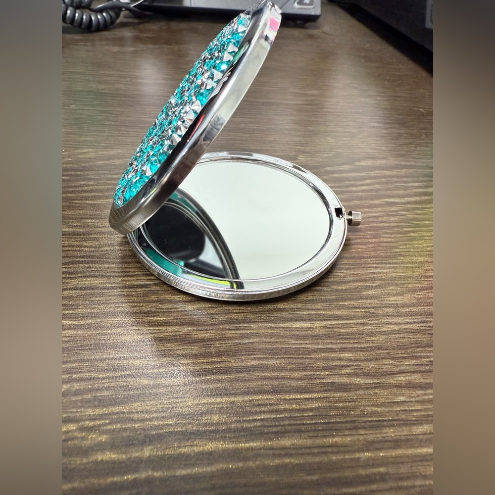 NWOT Chic Silver and Teal Compact Mirror